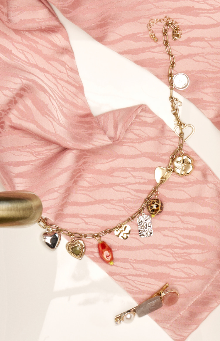 Buy 2 Get 2 Free on Accessory Products Buy 2 Get 2 Free on Accessory Products