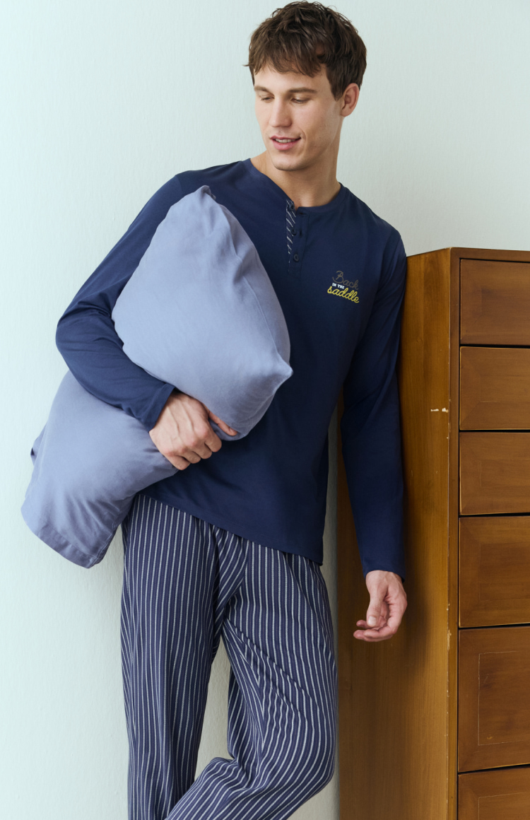 Buy 2 Get 2 Free on Men's Products Buy 2 Get 2 Free on Men's Products